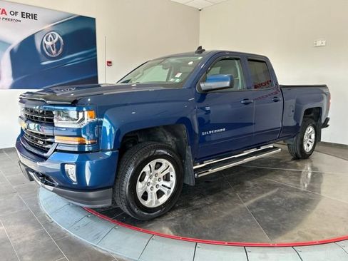 Used 2017 Chevrolet Silverado 1500 LT w/ All Star Edition AWD/4WD image 2