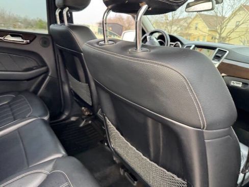 Used 2015 Mercedes-Benz GL 450 4MATIC image 23