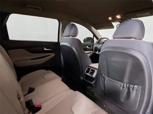 Used 2019 Hyundai Santa Fe SEL image 10