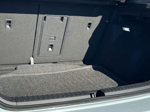 New 2026 Volkswagen Taos SE image 27