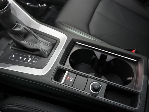 New 2025 Audi Q3 2.0T Premium image 23