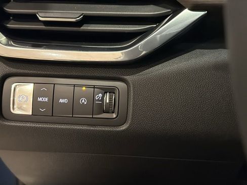 New 2026 GMC Acadia Denali w/ Super Cruise Package image 36