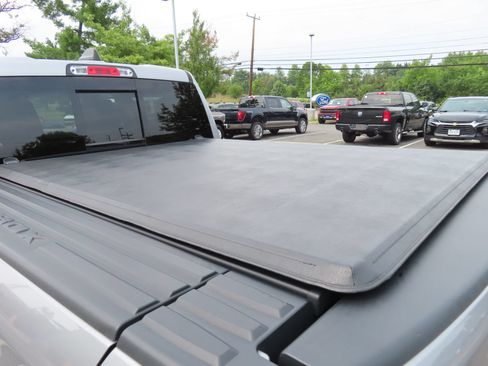 Used 2020 RAM 1500 Laramie AWD/4WD image 12