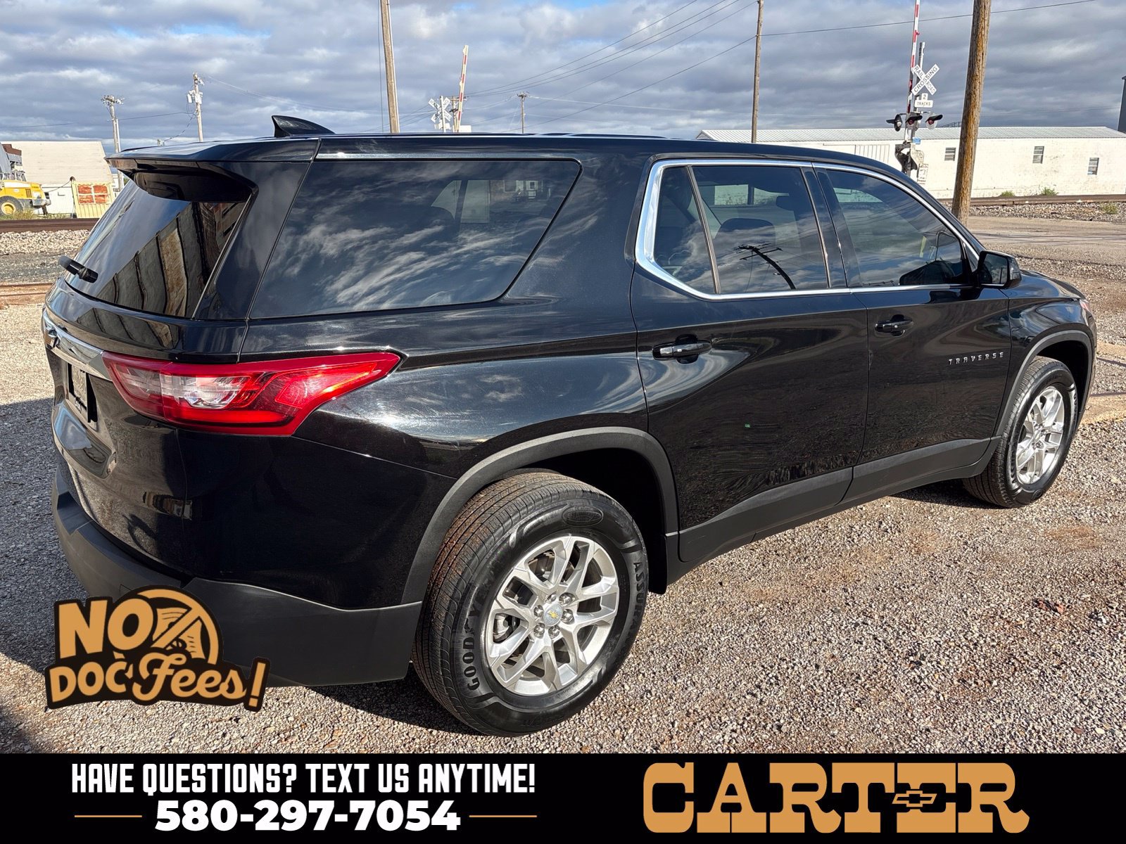 Used 2020 Chevrolet Traverse LS FWD image 9