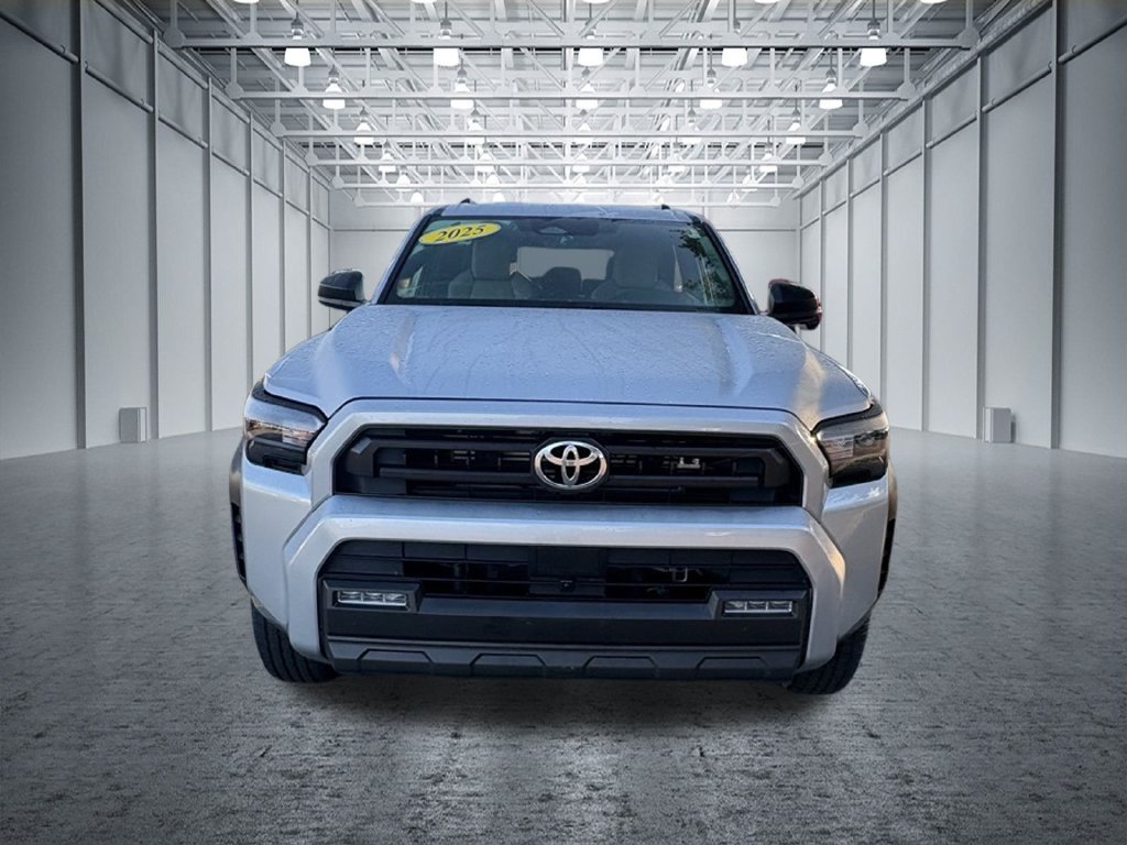 Used 2025 Toyota 4Runner SR5 AWD/4WD image 3