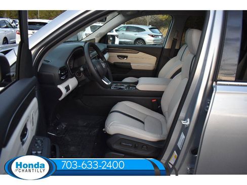 New 2026 Honda Pilot Touring image 27