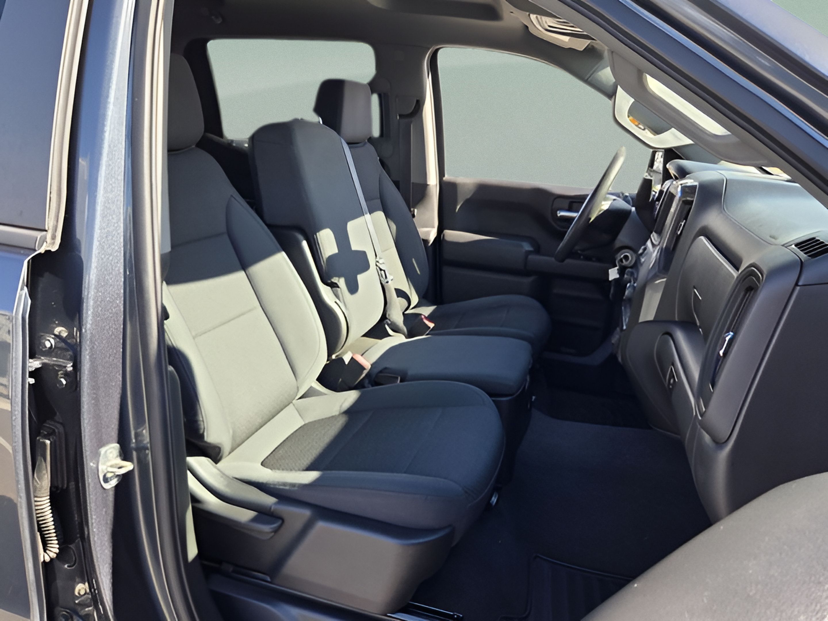 Used 2020 Chevrolet Silverado 1500 Custom Trail Boss w/ Custom Convenience Package AWD/4WD image 15