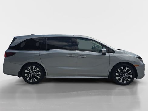Used 2025 Honda Odyssey Elite image 2