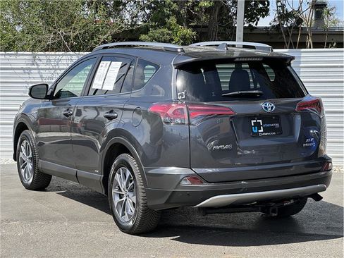 Used 2017 Toyota RAV4 XLE w/ Convenience Package AWD/4WD image 12