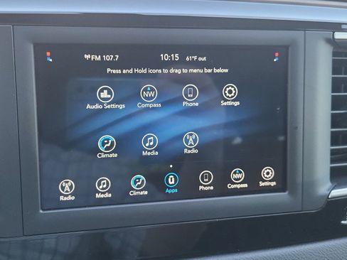 Used 2020 Chrysler Voyager L FWD image 31