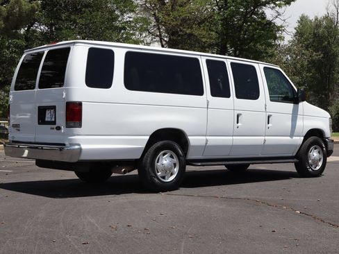 Used 2012 Ford E-350 and Econoline 350 XLT RWD image 5