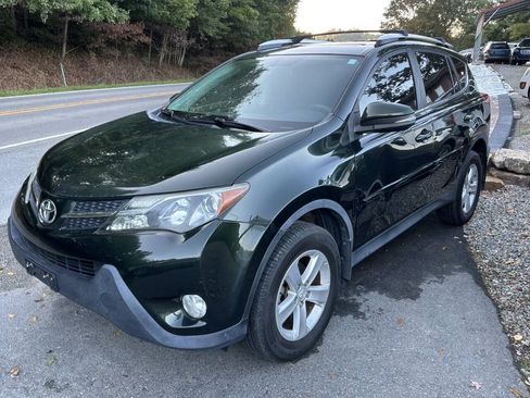 Used 2013 Toyota RAV4 XLE AWD/4WD image 10