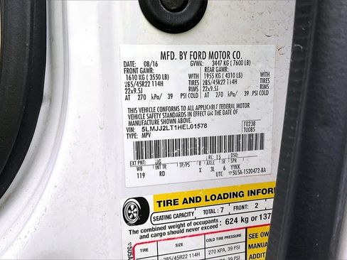 Used 2017 Lincoln Navigator Reserve image 28