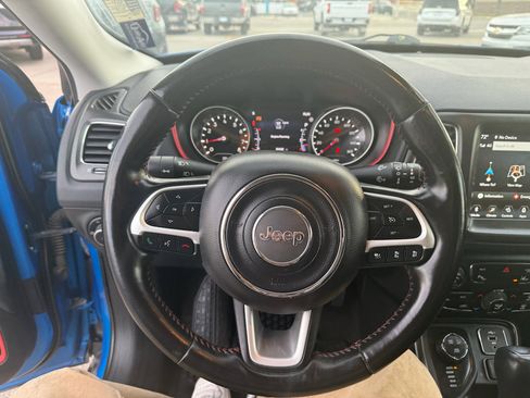 Used 2021 Jeep Compass Trailhawk image 12