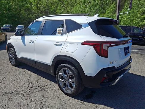 Used 2024 Kia Seltos S AWD/4WD image 3