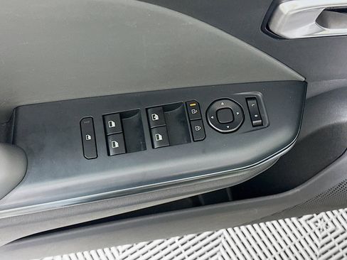 Used 2025 Kia K4 FWD image 15