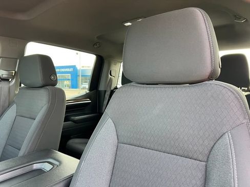 Used 2024 Chevrolet Silverado 1500 LT AWD/4WD image 16