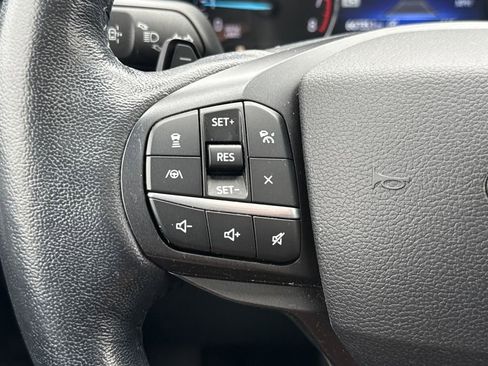 Certified 2020 Ford Explorer XLT w/ Equipment Group 202A image 21