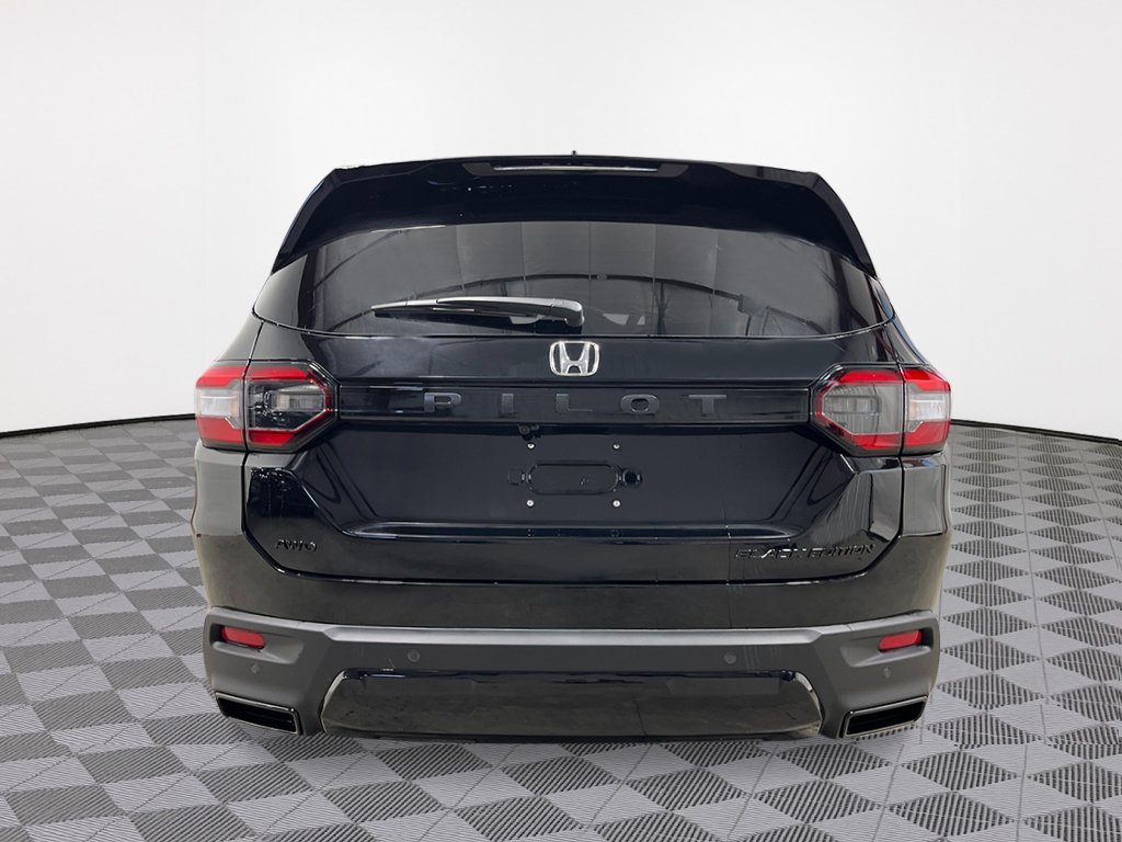New 2026 Honda Pilot Black Edition image 4