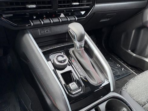 Used 2025 Chevrolet Colorado Z71 image 22