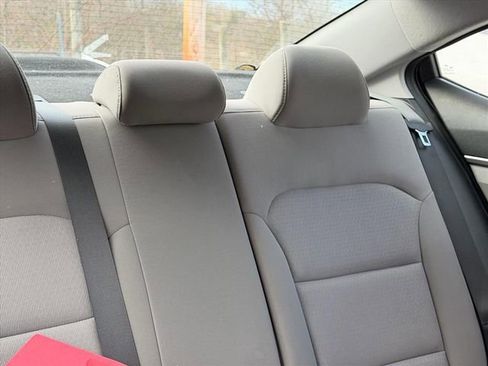 Used 2018 Hyundai Elantra Value Edition image 13
