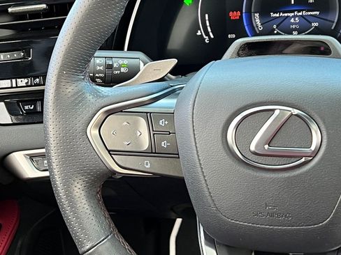 Used 2024 Lexus RX 500h F Sport image 18