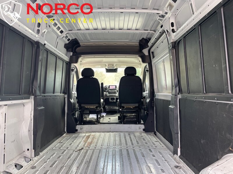 Used 2023 RAM ProMaster 2500 FWD image 11