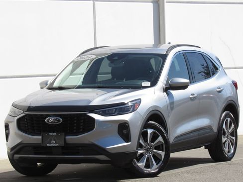 Used 2024 Ford Escape Platinum AWD/4WD image 1