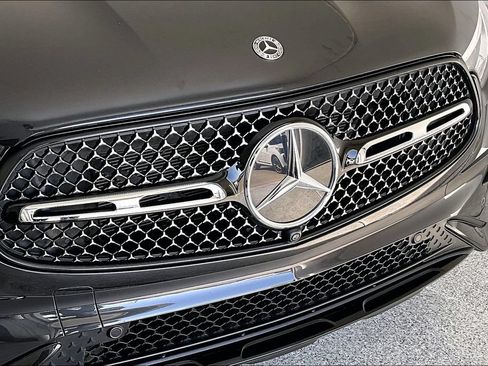 Used 2025 Mercedes-Benz GLC 300 image 34