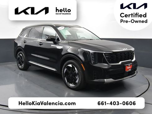 Certified 2025 Kia Sorento EX image 1