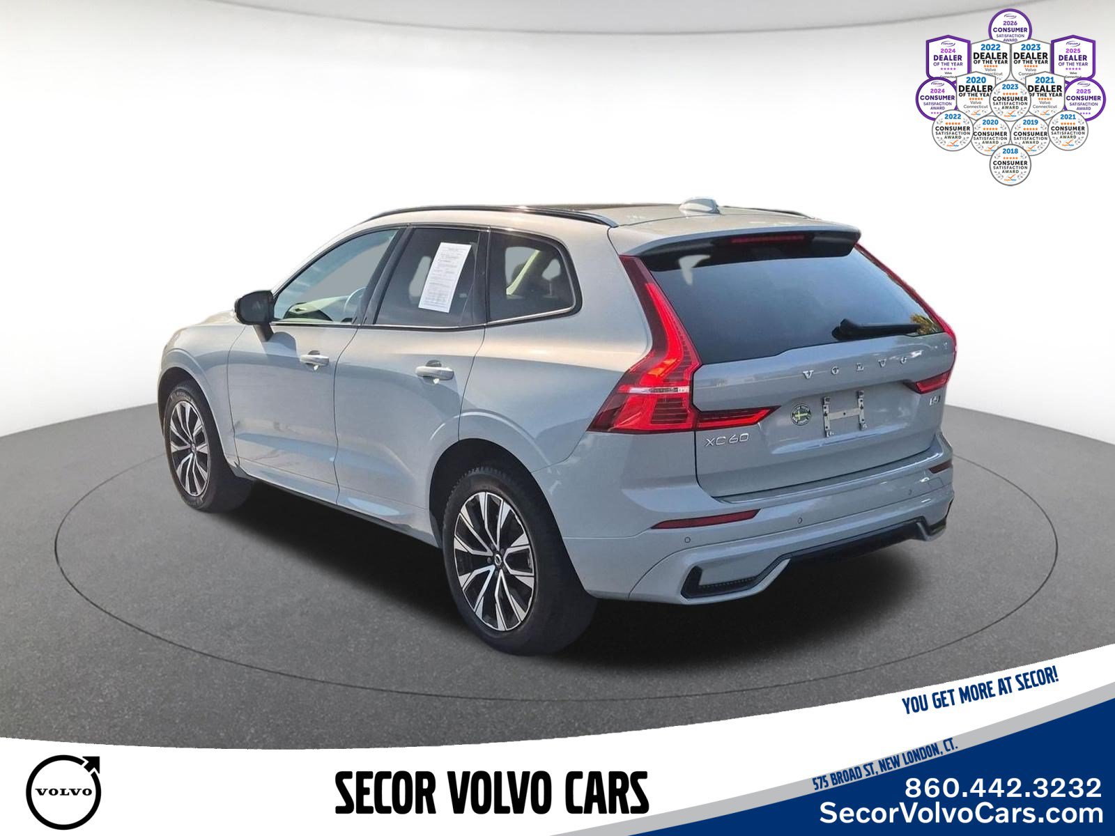 Used 2024 Volvo XC60 B5 Core w/ Protection Package Premier AWD/4WD image 8