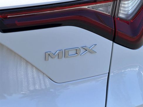 Used 2025 Acura MDX FWD w/ Technology Package image 8