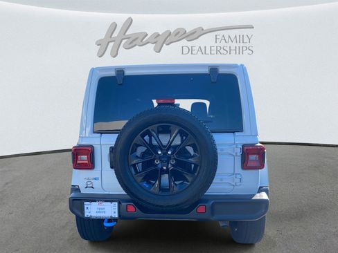 Certified 2023 Jeep Wrangler Sahara image 4