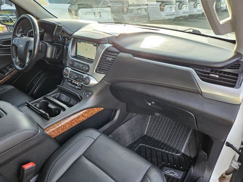 Used 2020 Chevrolet Tahoe Premier AWD/4WD image 33