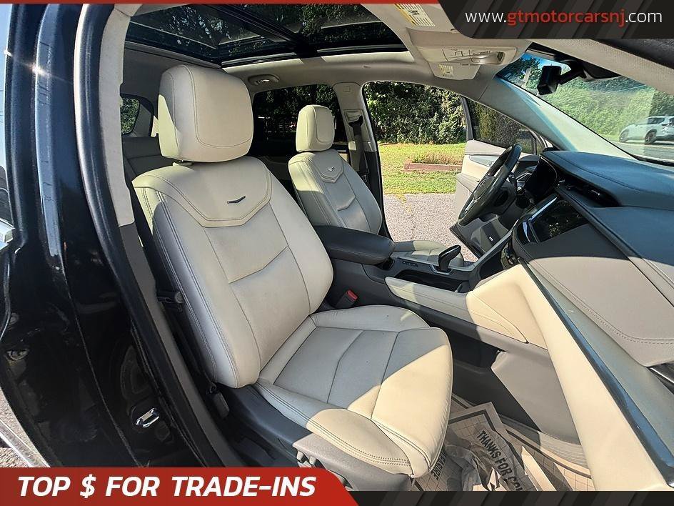 Used 2018 Cadillac XT5 Luxury w/ Driver Awareness Package AWD/4WD image 30
