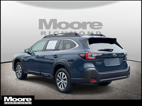 Certified 2025 Subaru Outback Premium AWD/4WD image 6