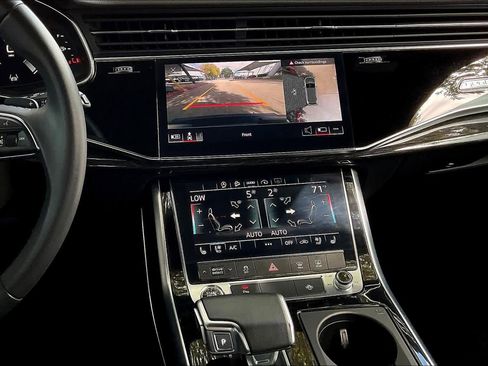 Used 2022 Audi Q7 Premium Plus w/ Premium Plus Package image 5