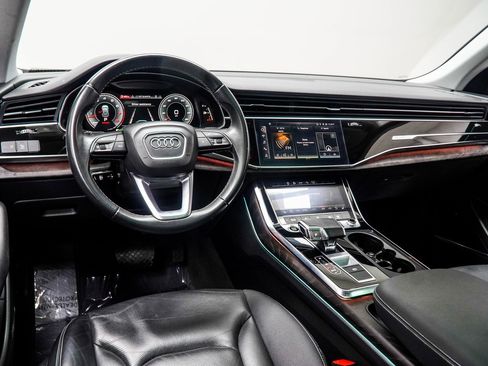 Used 2022 Audi Q8 Premium Plus w/ Premium Plus Package image 5