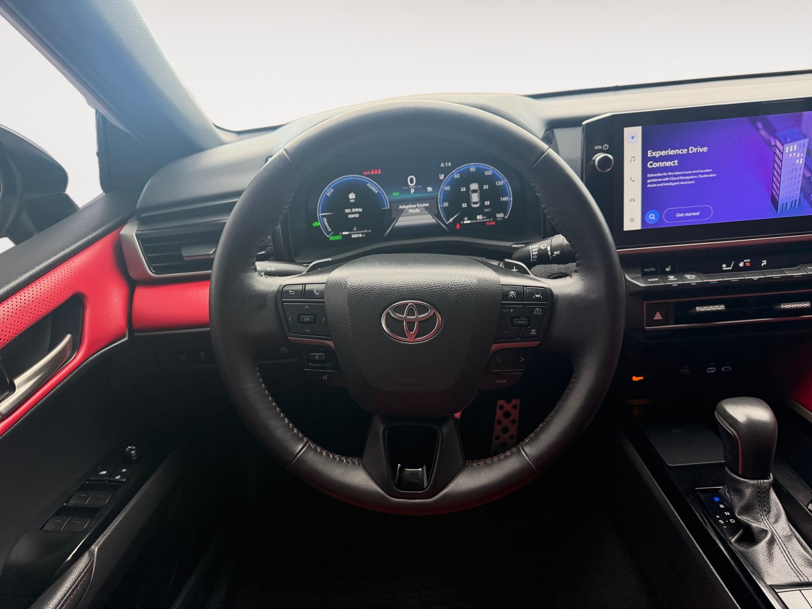 Used 2025 Toyota Camry XSE FWD image 12