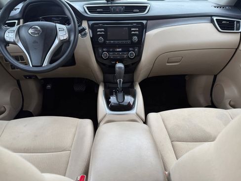 Used 2016 Nissan Rogue SV image 13