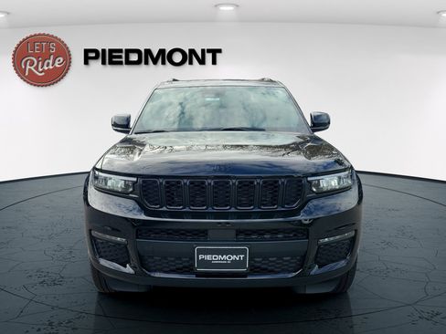 New 2025 Jeep Grand Cherokee L Limited w/ Black Appearance Package AWD/4WD image 3