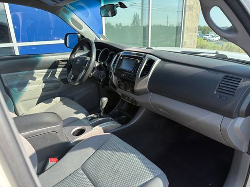 Used 2014 Toyota Tacoma 4x4 Double Cab w/ SR5 Package image 27
