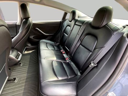 Used 2023 Tesla Model 3 Standard Range RWD image 17