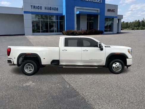 Used 2022 GMC Sierra 3500 Denali w/ Denali Ultimate Package image 2