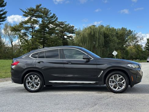 Certified 2023 BMW X4 xDrive30i w/ Premium Package image 10