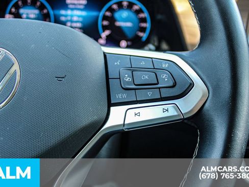 Used 2025 Volkswagen Atlas SE FWD image 26