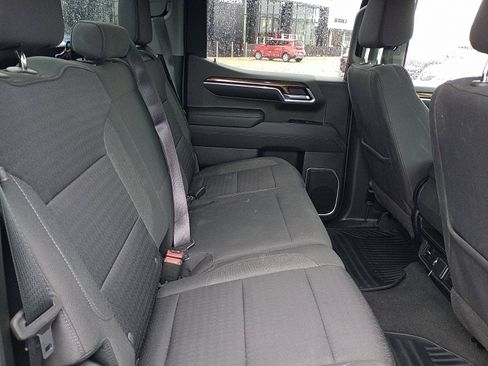 Used 2022 Chevrolet Silverado 1500 LT image 8