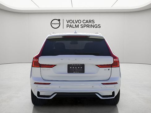 New 2025 Volvo XC60 B5 Core w/ Climate Package image 4