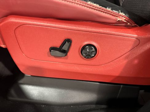 Used 2019 RAM 1500 Rebel w/ Level 2 Equipment Group AWD/4WD image 17