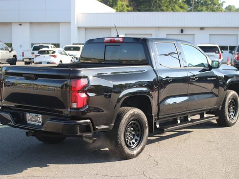 Used 2024 Chevrolet Colorado Z71 w/ Z71 Convenience Package 2 AWD/4WD image 7
